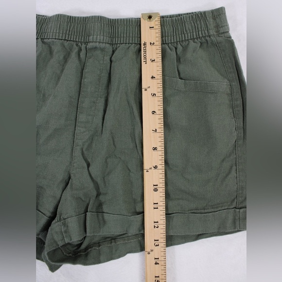 Old Navy High Rise Linen Viscose Womens Medium Army Green Shorts Pockets - Picture 7 of 8